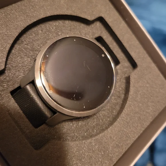 Garmin Venu 2s Smartwatch with Extra Watch Bands - Picture 8 of 10